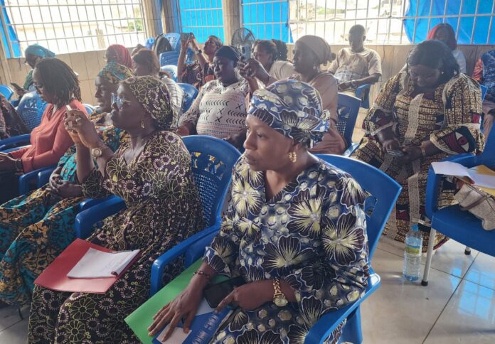 Santé sexuelle et reproductive : 20 sages-femmes renforcent leurs compétences pour une meilleure prise en charge des adolescents et des jeunes à Conakry